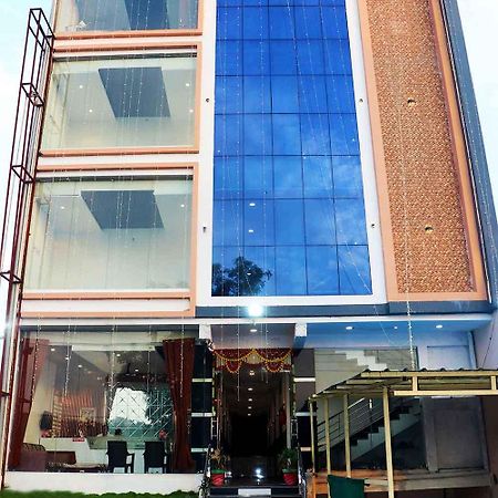 Hotel Gayatri Palace Godarpura Eksteriør billede
