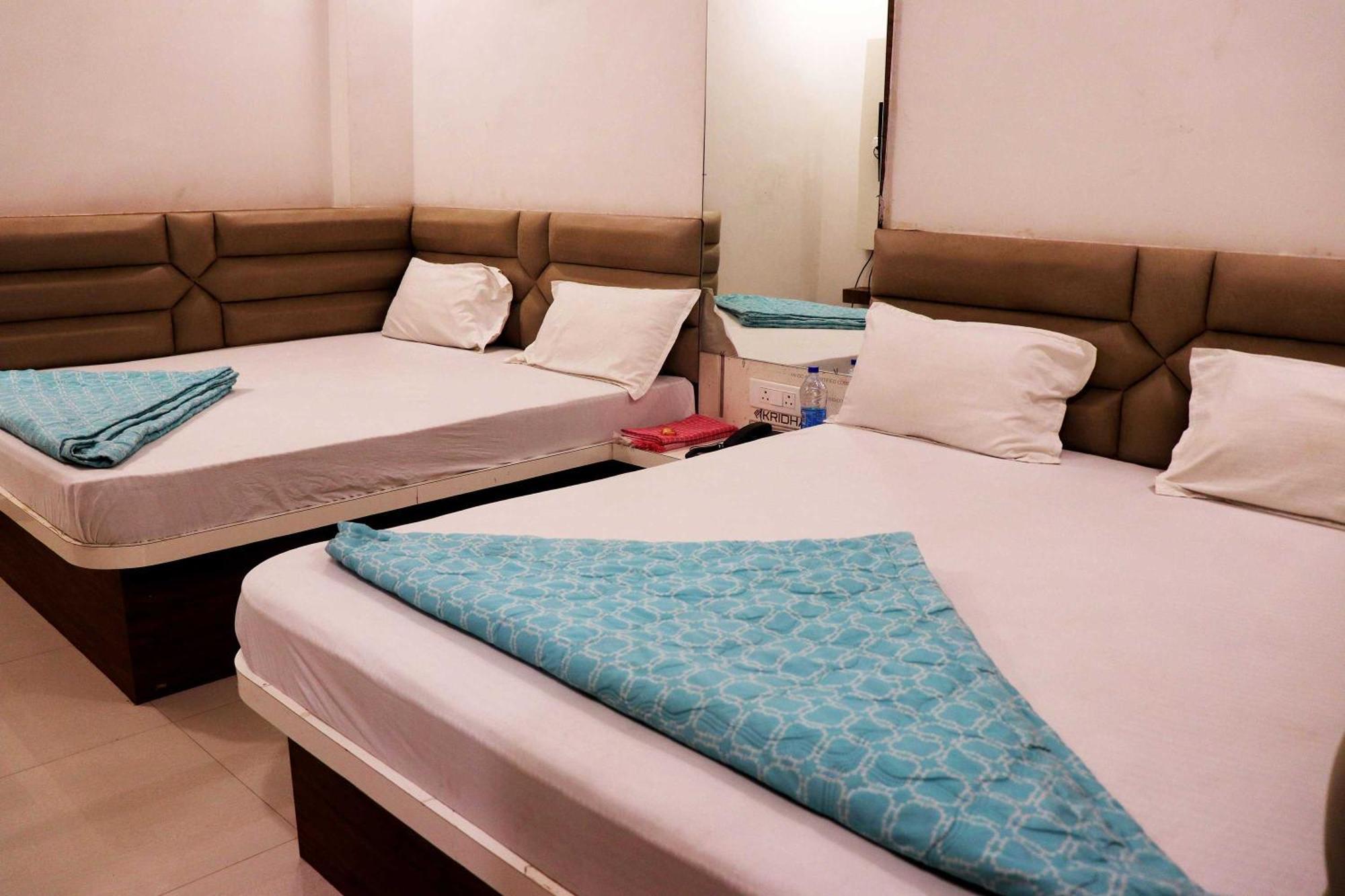 Hotel Gayatri Palace Godarpura Eksteriør billede